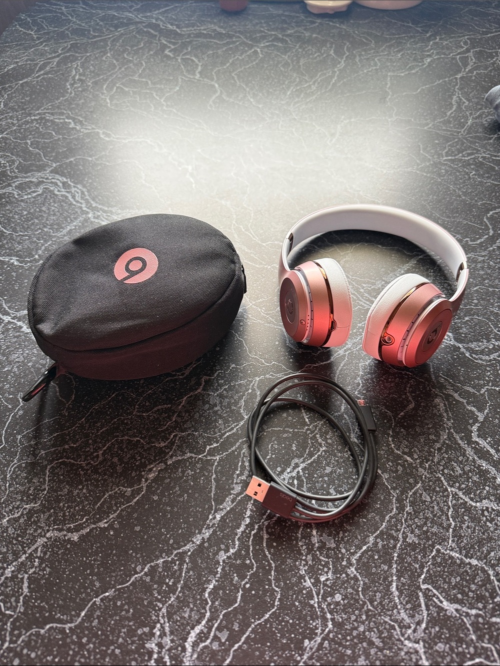 Beats by Dre On-Ear Headphones in Pink and White with Carry Case